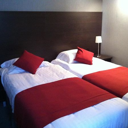 Logis - Hotel Du Nord Et Restaurant La Table D'Elisa Compiègne Екстериор снимка