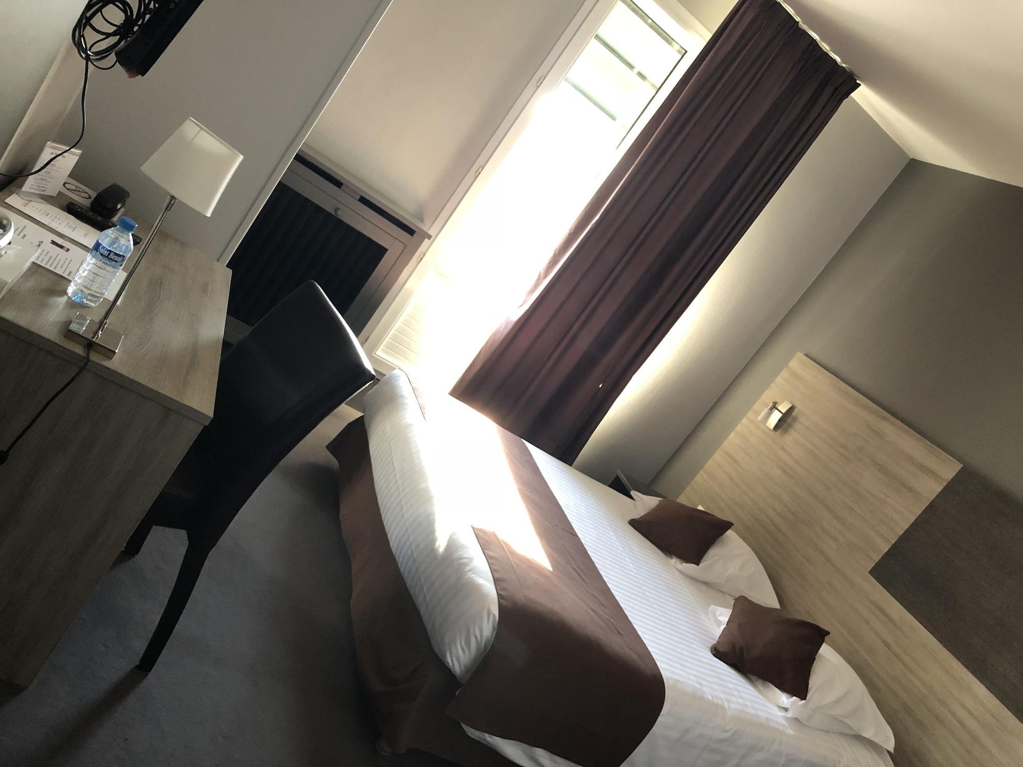 Logis - Hotel Du Nord Et Restaurant La Table D'Elisa Compiègne Екстериор снимка