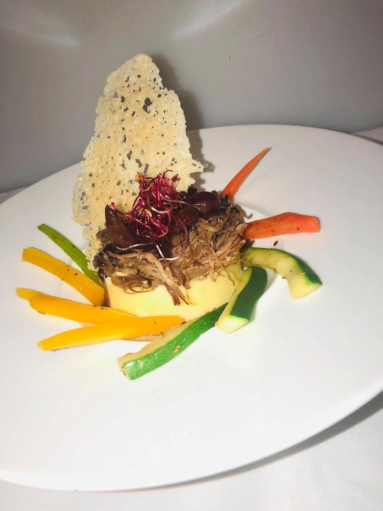 Logis - Hotel Du Nord Et Restaurant La Table D'Elisa Compiègne Екстериор снимка