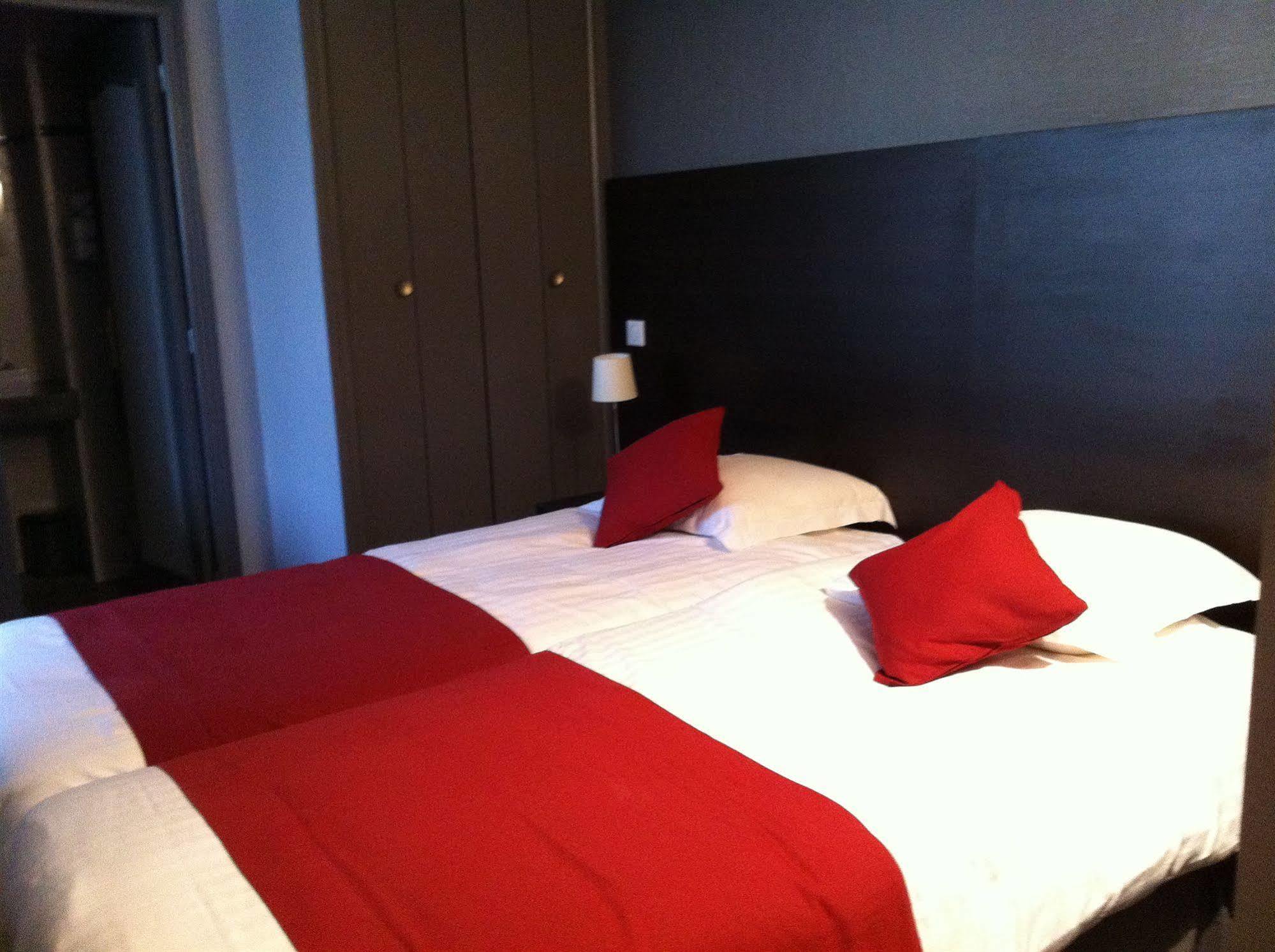 Logis - Hotel Du Nord Et Restaurant La Table D'Elisa Compiègne Екстериор снимка